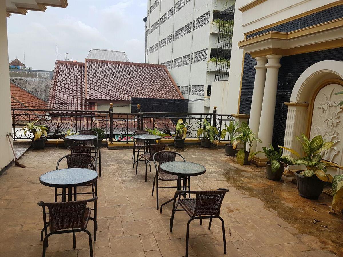 Hostel The Backpacker Semarang Exteriér fotografie