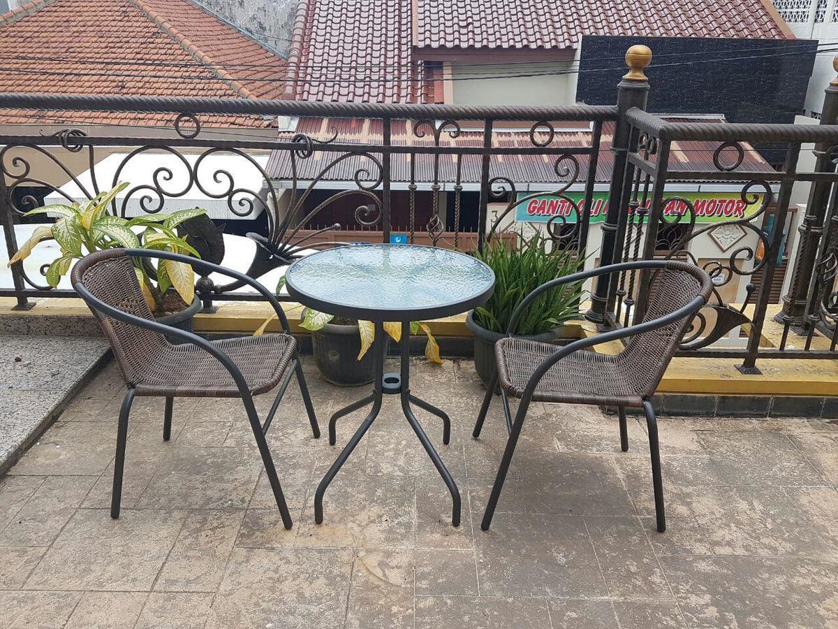 Hostel The Backpacker Semarang Exteriér fotografie