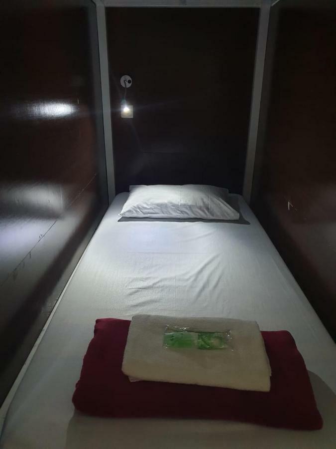 Hostel The Backpacker Semarang Exteriér fotografie